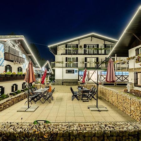 Casa Augsburg Hotel Banesti Bagian luar foto