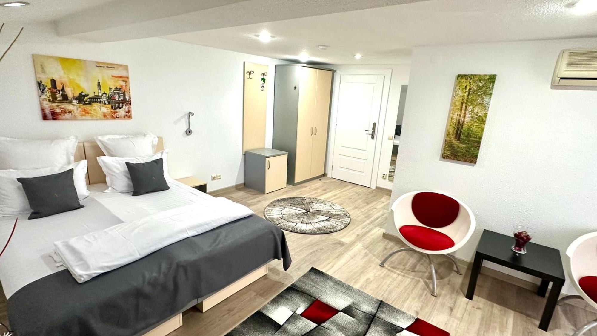 Casa Augsburg Hotel Banesti Bagian luar foto