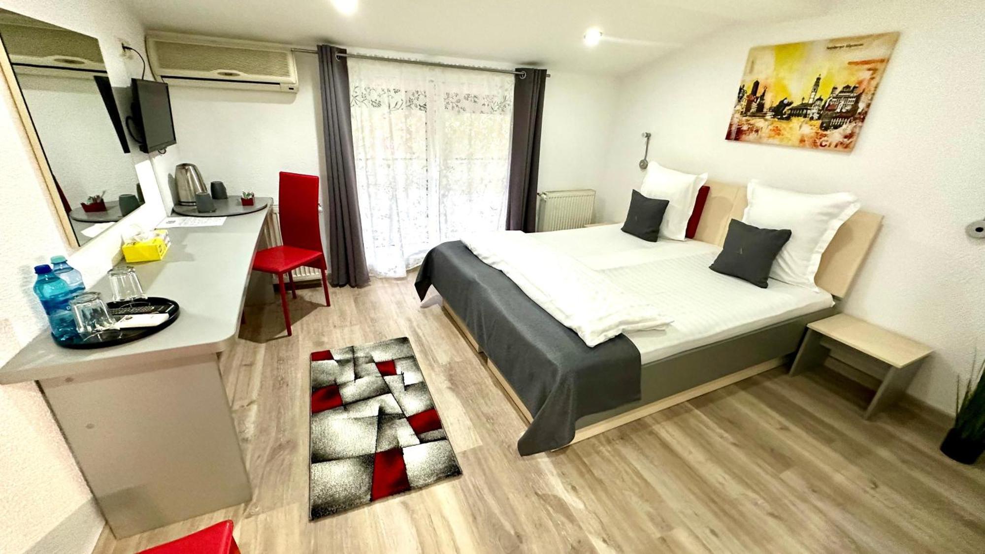 Casa Augsburg Hotel Banesti Bagian luar foto
