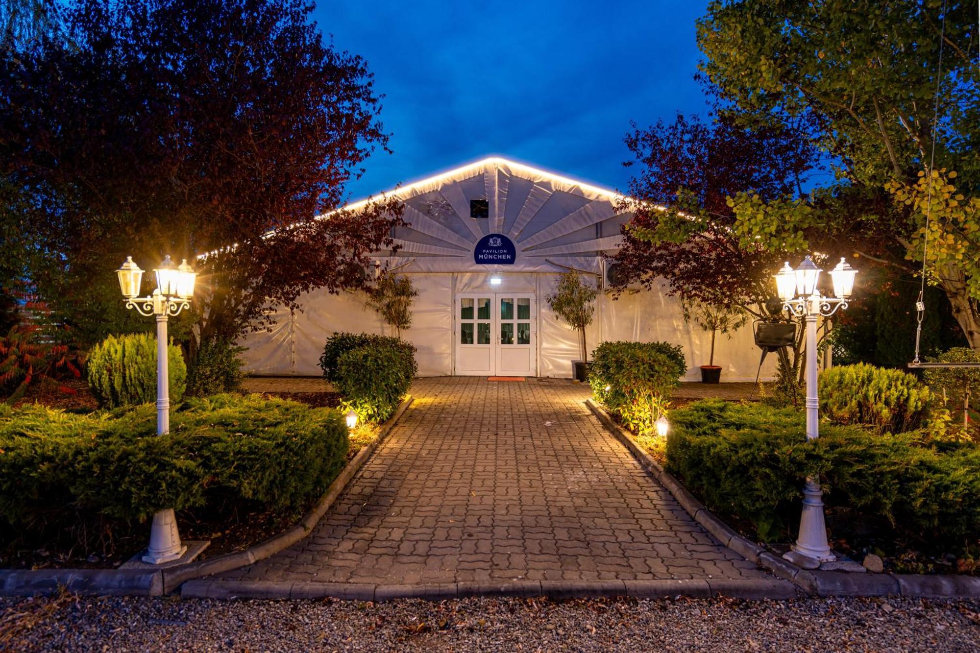 Casa Augsburg Hotel Banesti Bagian luar foto
