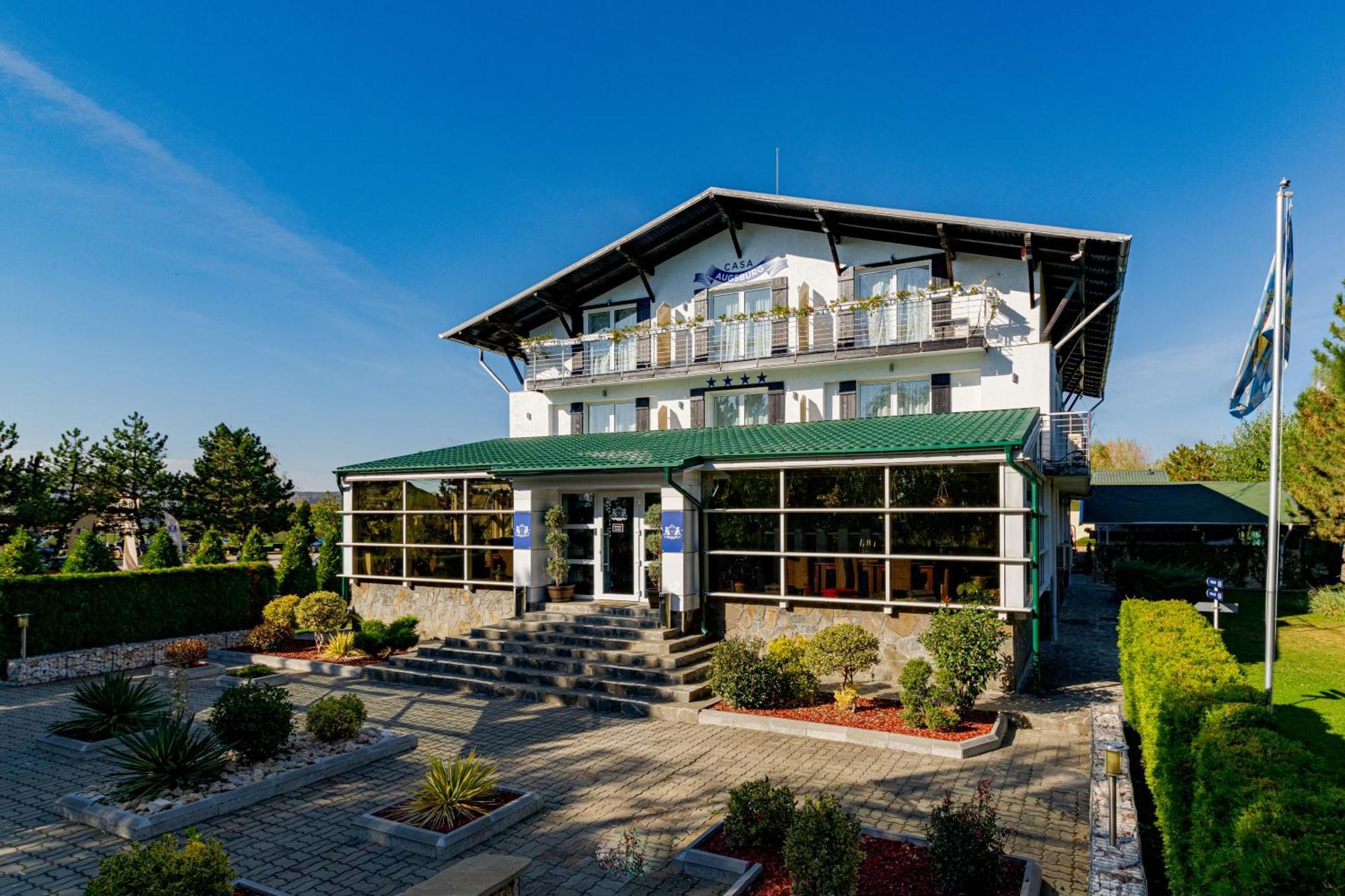Casa Augsburg Hotel Banesti Bagian luar foto