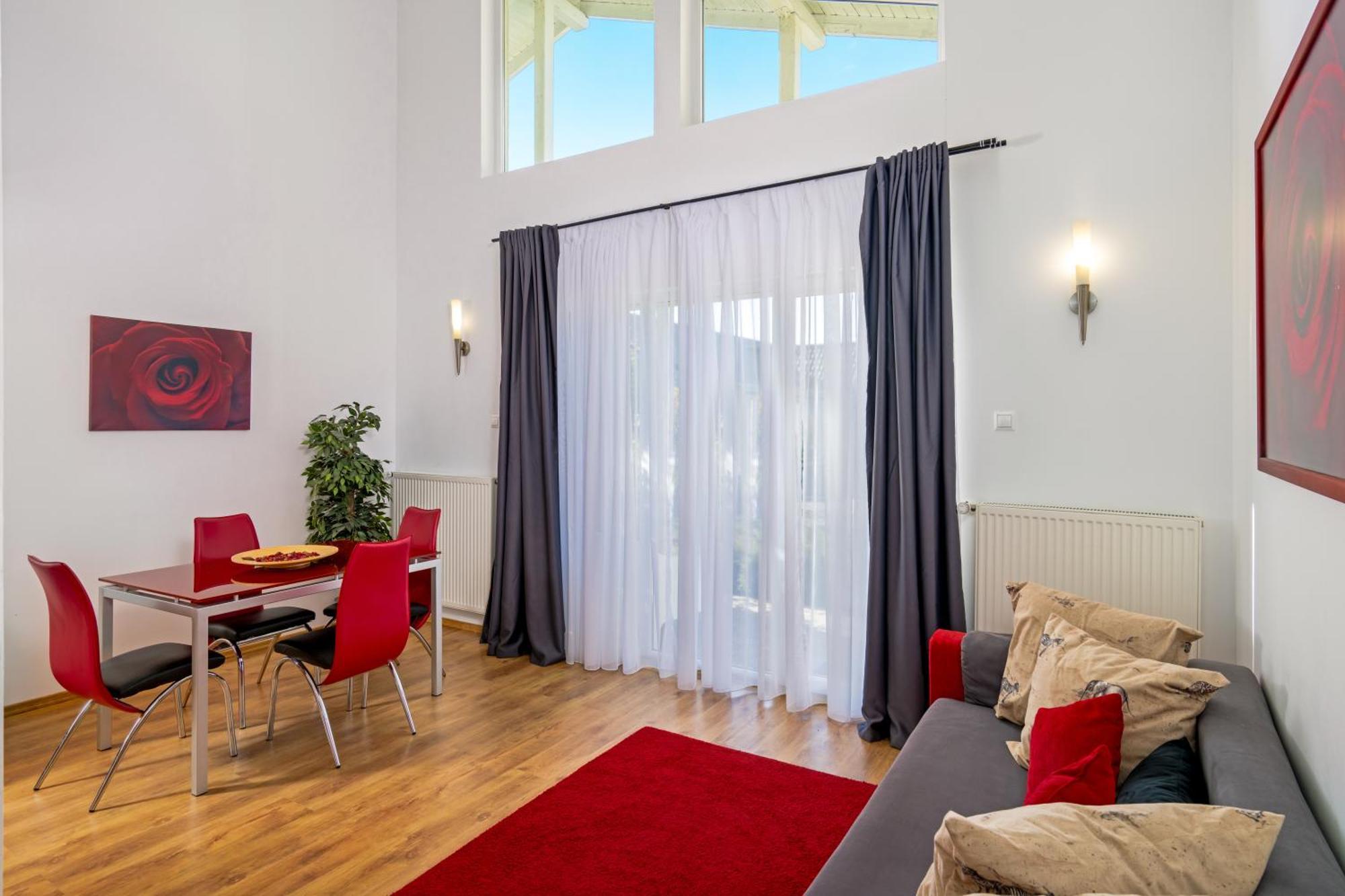 Casa Augsburg Hotel Banesti Bagian luar foto