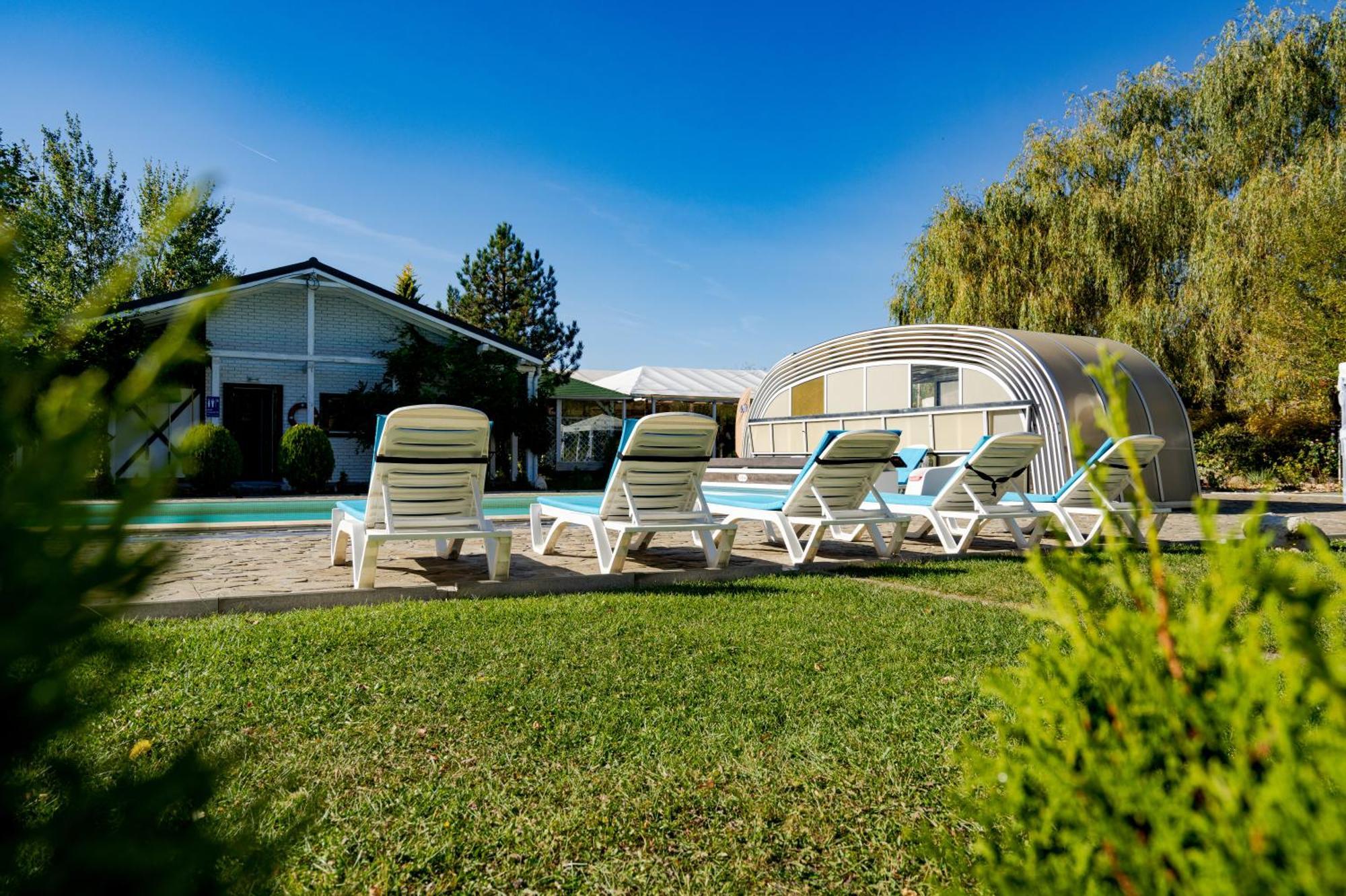 Casa Augsburg Hotel Banesti Bagian luar foto